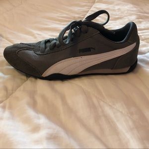 Women’s gray Puma sneakers